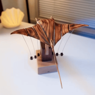Electric bionic manta ray ornaments